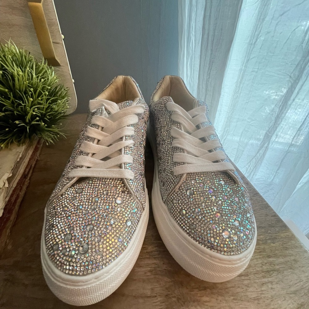 Betsy Johnson Suton Rhinestone Sneakers sz10 NWB